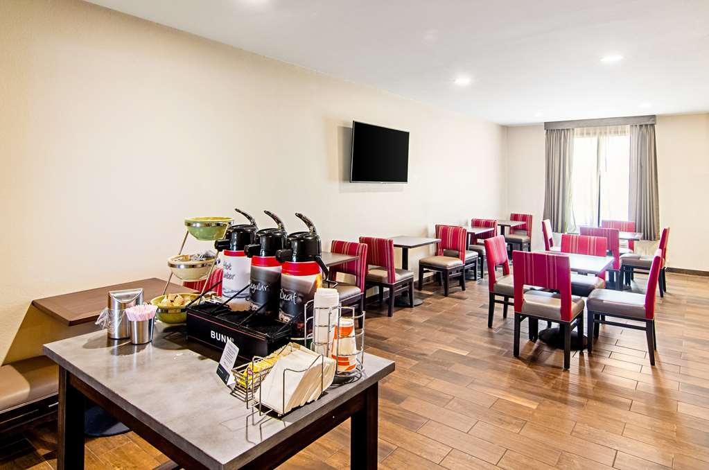 Quality Inn & Suites Near Tanger Outlet Mall Gonzales Restaurant foto