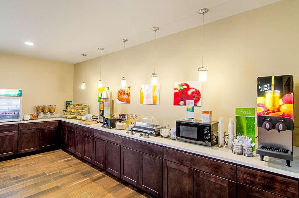 Quality Inn & Suites Near Tanger Outlet Mall Gonzales Restaurant foto